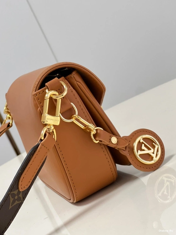 SWING Louis Vuitton 0818